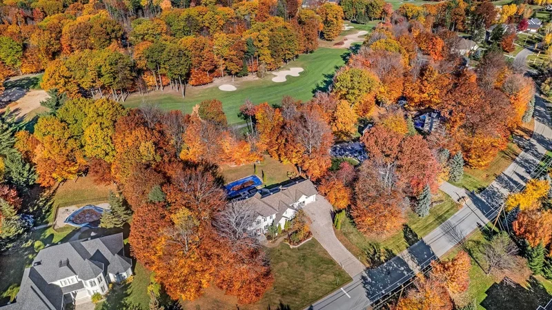Hudson, QC, J0P1H0, CANADA, Hudson, Quebec, Canada. - Photo 30