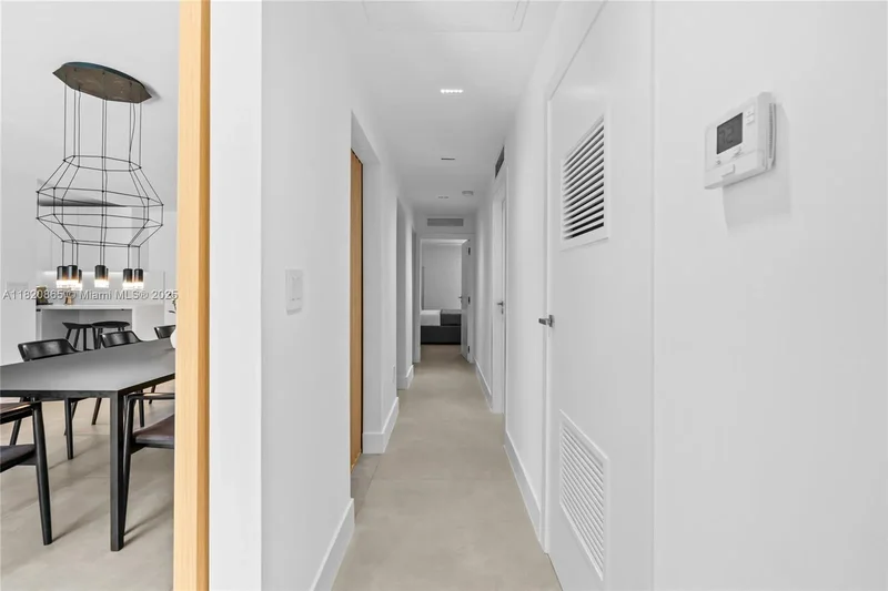 9033 Emerson Ave, Bal Harbour, Florida, United States. - Photo 24