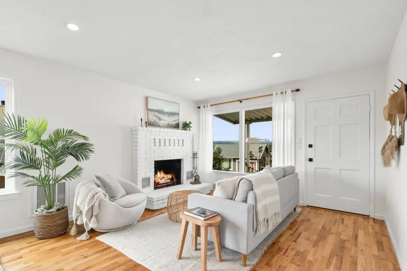 Single Family Residence in Scotts Valley