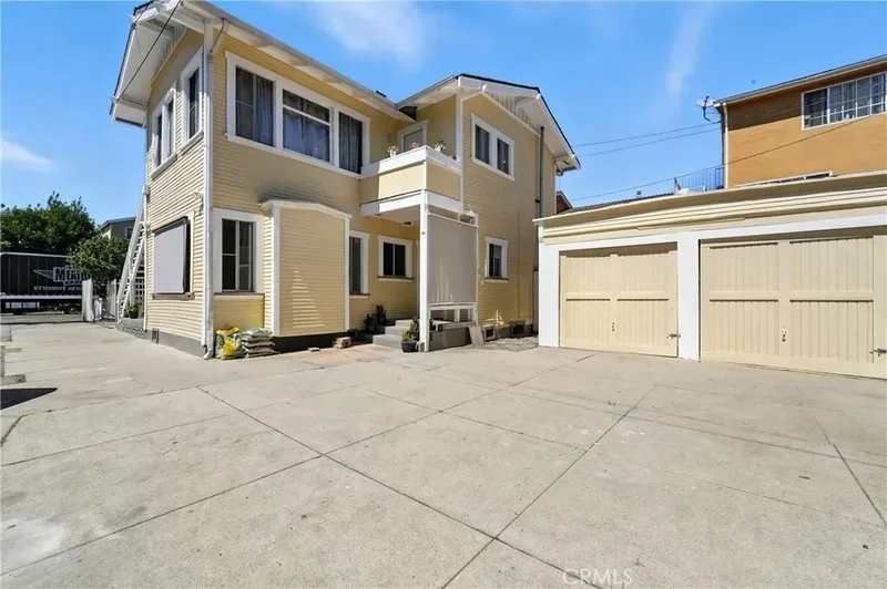 732 Saint Louis Avenue, Signal Hill, California, United States. - Photo 30