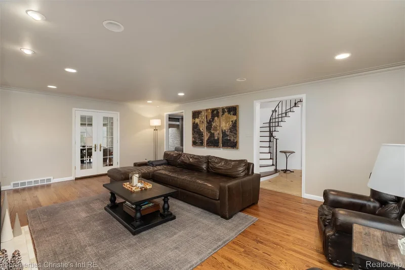 1059 Berkshire Road, Grosse Pointe Park, Michigan, United States. - Photo 5