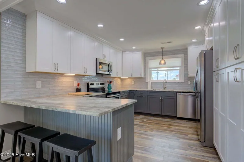 304 Marina Way, North Topsail Beach, NC 28460, North Topsail Beach, North Carolina, United States. - Photo 15