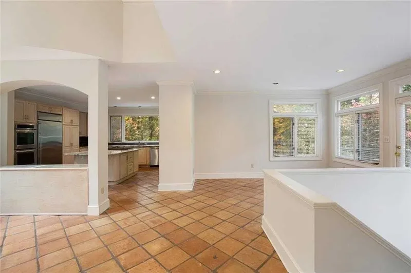 6010 Heards Drive, Sandy Springs, GA, 30328, USA, Atlanta, Georgia, United States. - Photo 39