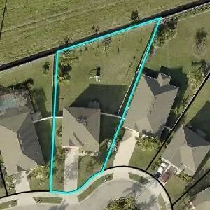 1615 Lexington Square SW, Vero Beach, Florida, United States. - Photo 2