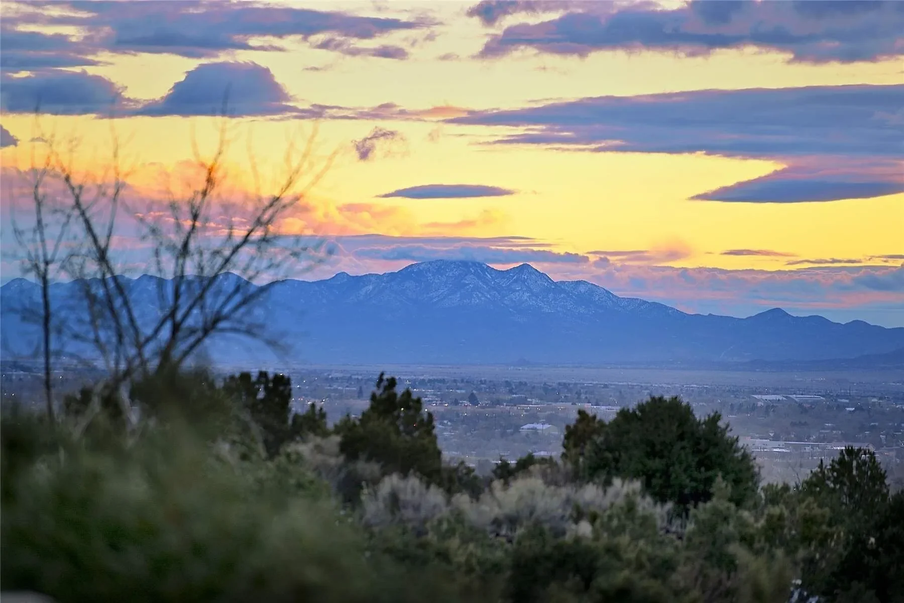 570 Via Arista, Santa Fe, NM 87506, Santa Fe, New Mexico, United States. - Photo 8