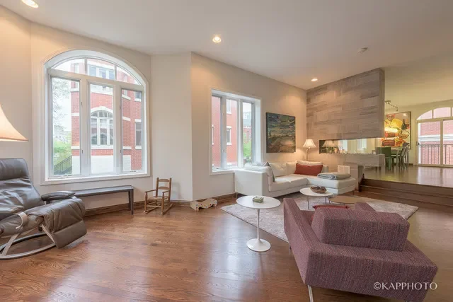 310 E 18th St, Chicago, IL 60616, Chicago, Illinois, United States. - Photo 25