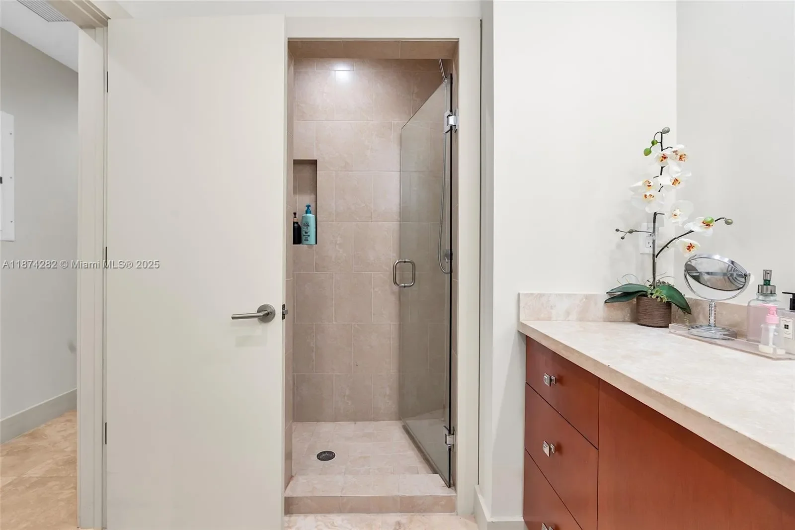 415 Rovino Ave, Coral Gables, Florida, United States. - Photo 35