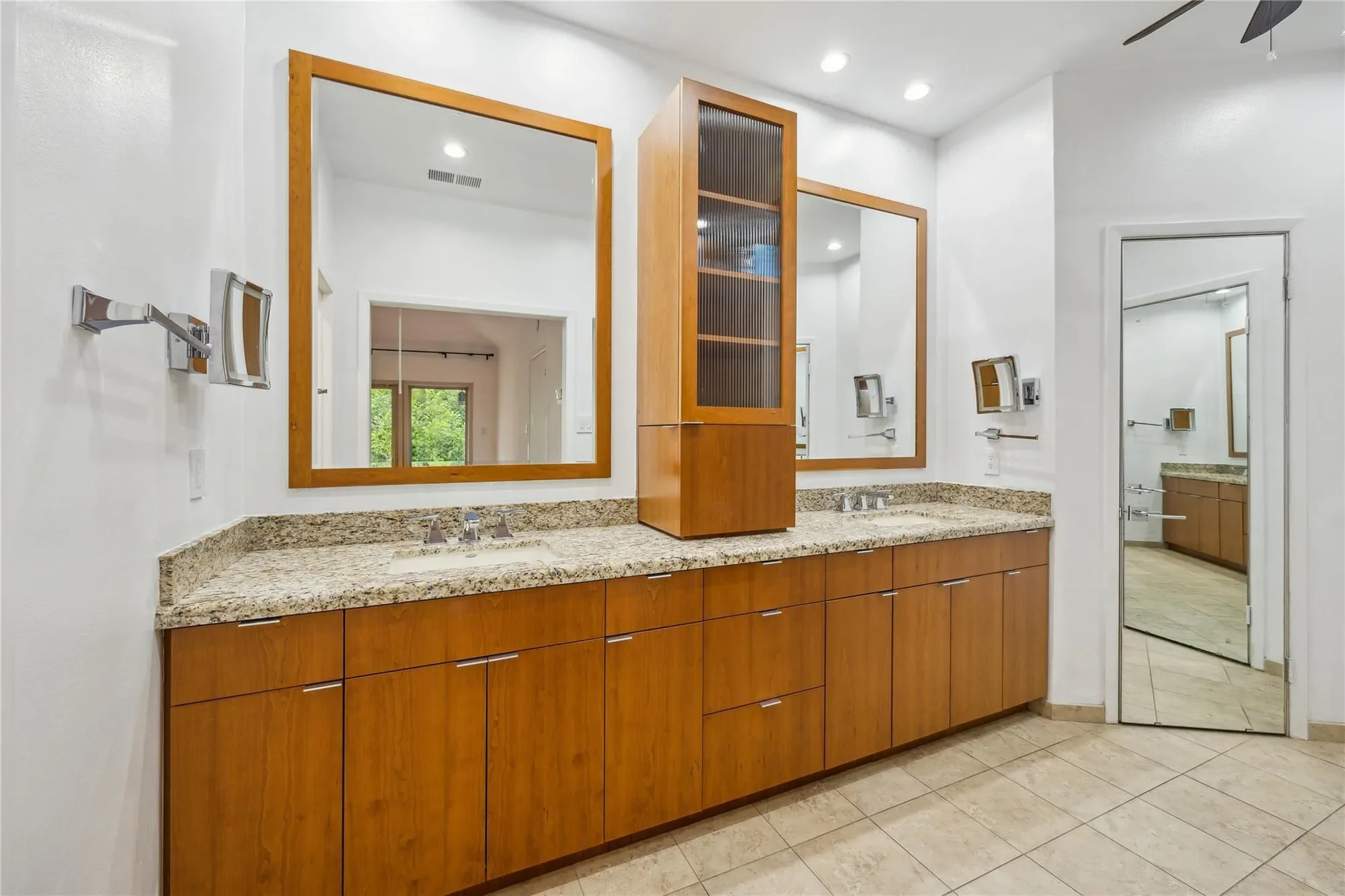 4 River Hollow Lane, Houston, Texas, United States. - Photo 7