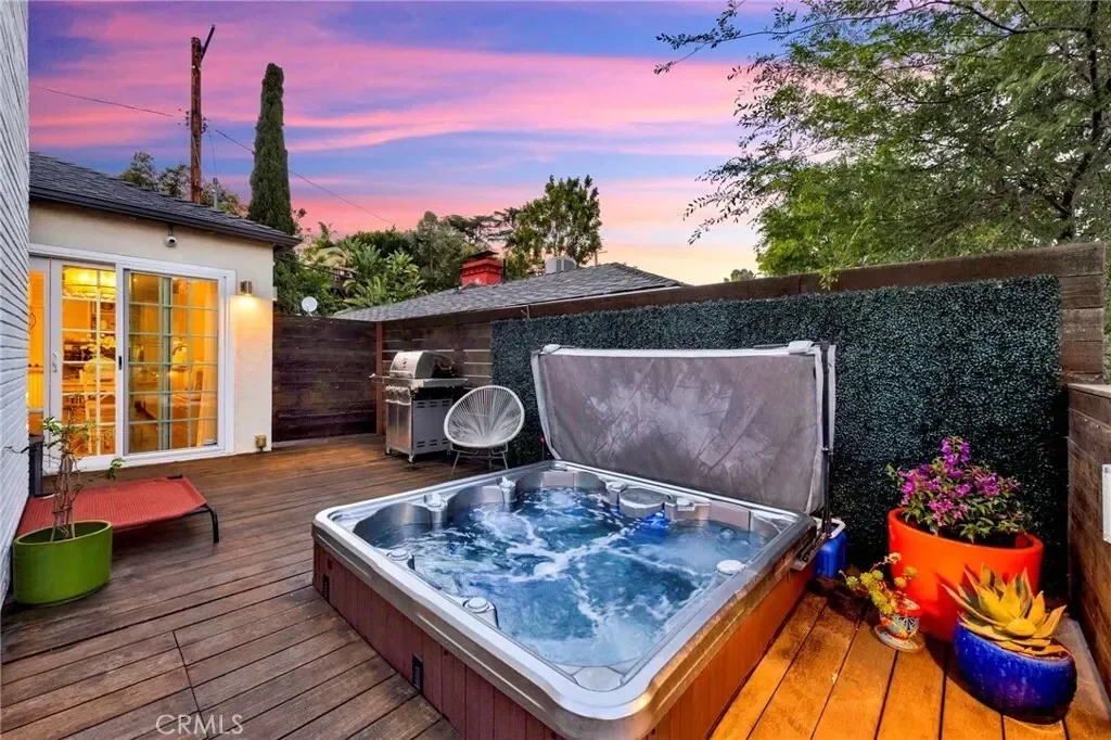 3374 Floyd, Los Angeles, California, United States. - Photo 29