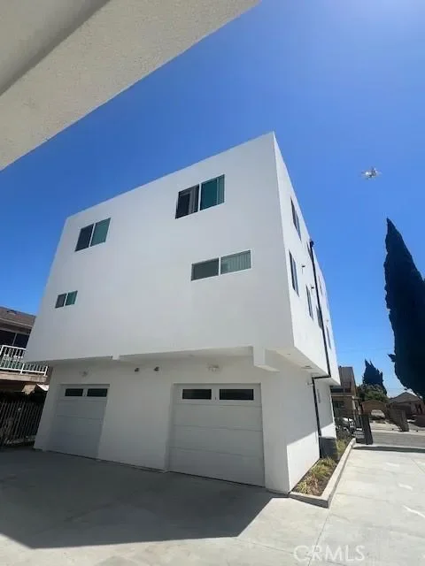 1731 E 69th, Los Angeles, CA 90001, Los Angeles, California, United States. - Photo 24