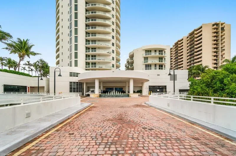 4600 N Ocean Drive, Riviera Beach, Florida, United States. - Photo 36