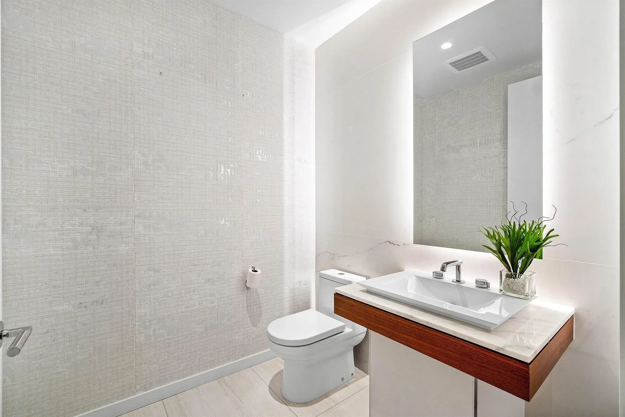 200 SE Mizner Boulevard, Boca Raton, Florida, United States. - Photo 1