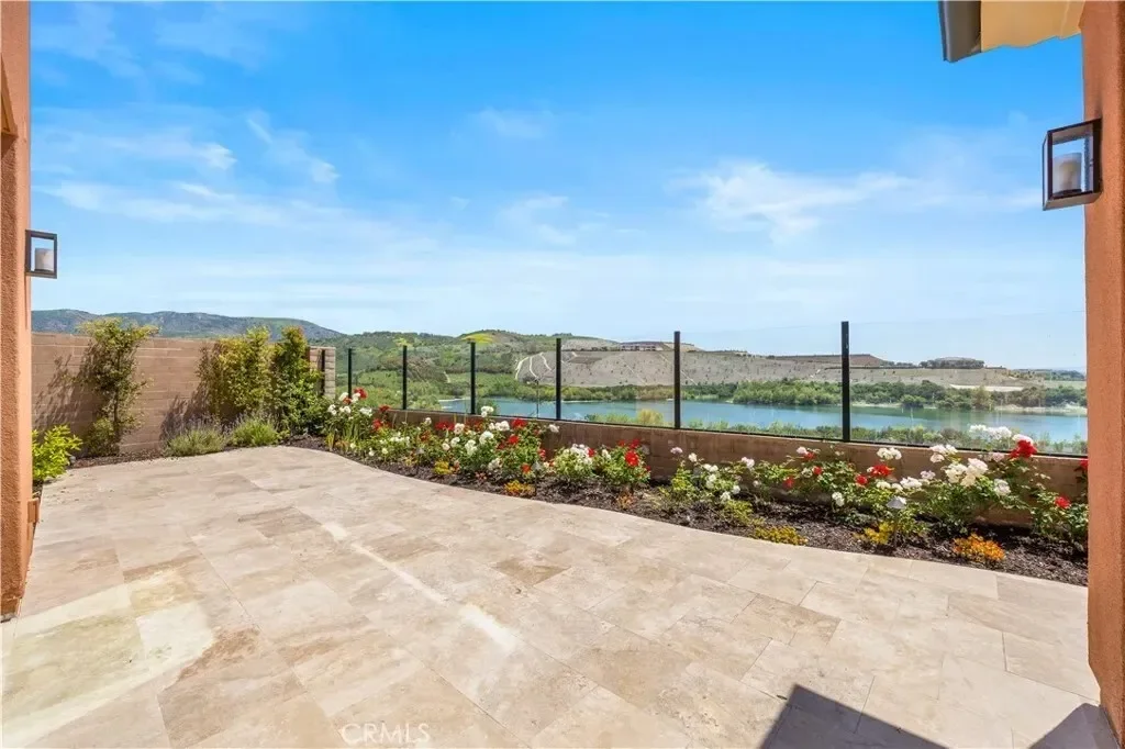 163 Summerland, Irvine, California, United States. - Photo 15