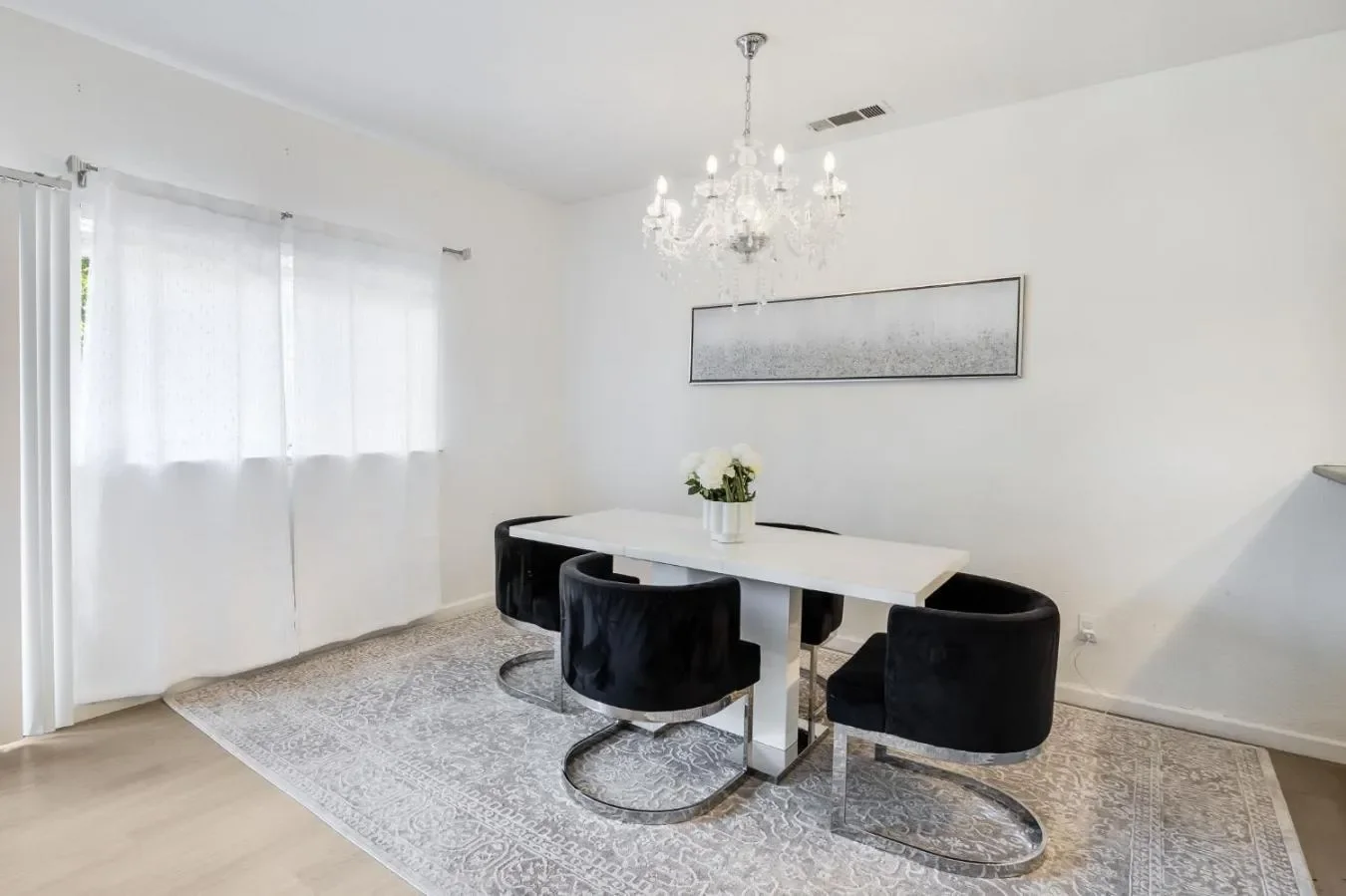 5045 N Laguna Drive, Elk Grove, California, United States. - Photo 9