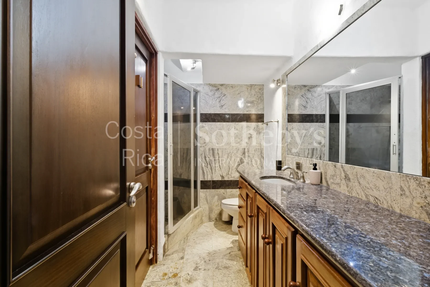 Gallery photo 2