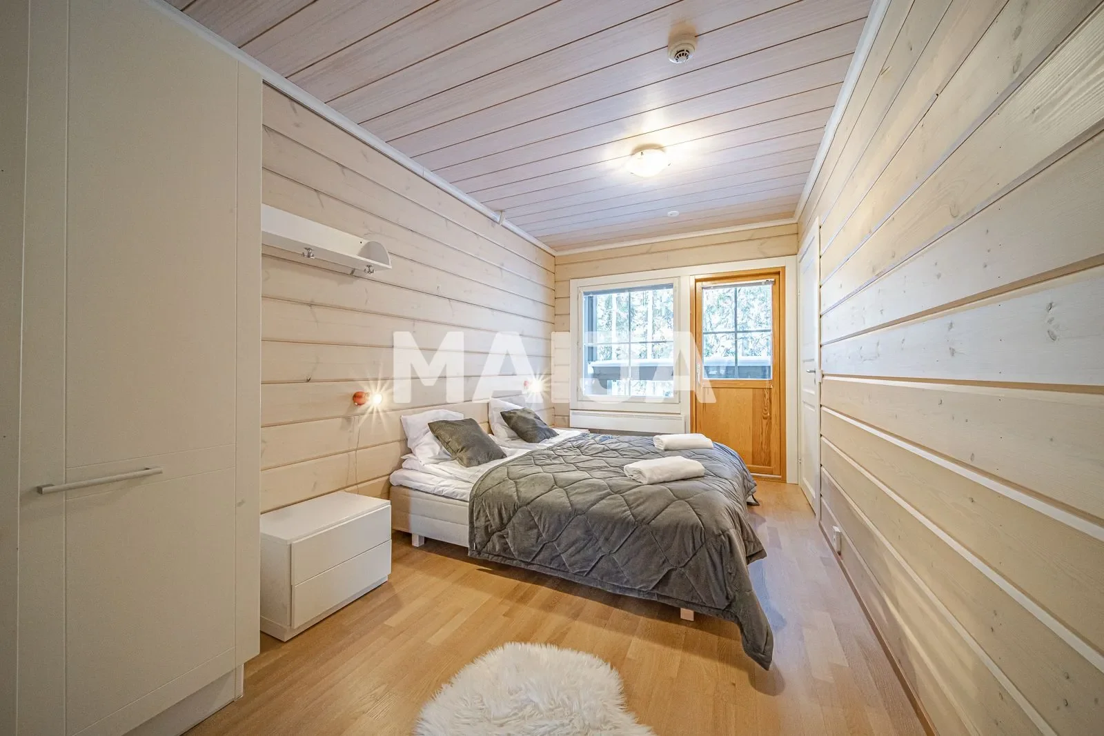 Gallery photo 12