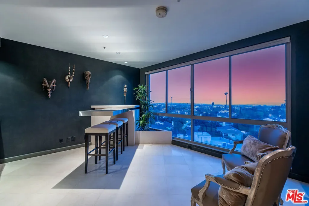 10490 Wilshire Boulevard 604, Los Angeles, California, United States. - Photo 19