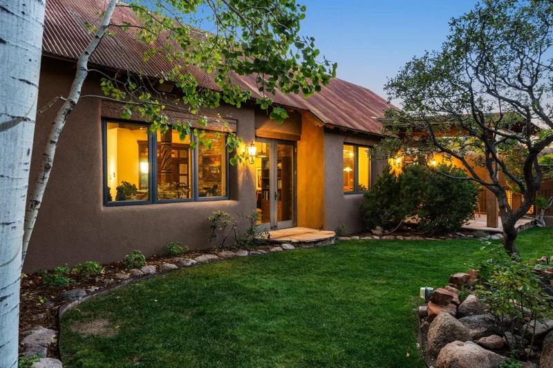 348 White Oaks Drive NE, Albuquerque, NM 87122, Albuquerque, New Mexico, United States. - Photo 36
