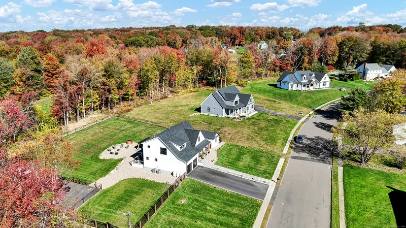 126 Harvard Place, Burlington, Connecticut, United States. - Photo 35