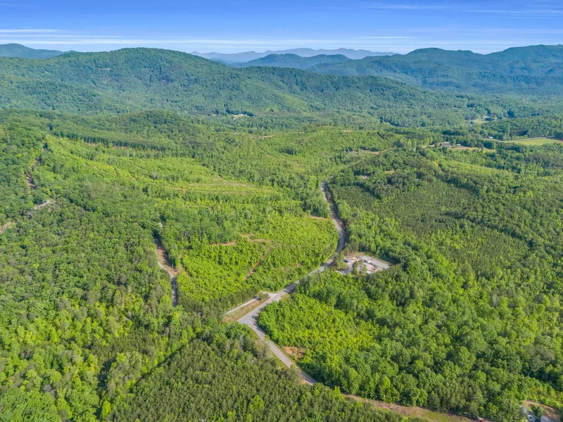 Bills Creek Rd , Lake Lure, NC 28746, Lake Lure, North Carolina, United States. - Photo 4