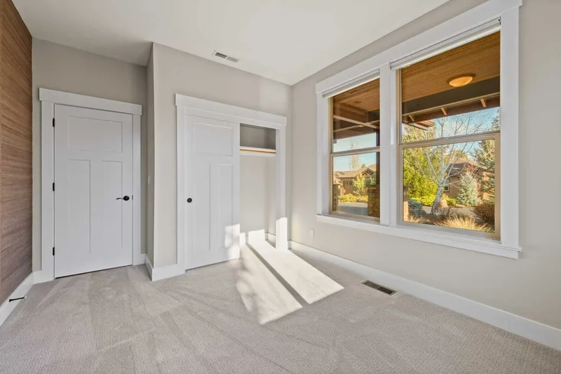 291 Sun Vista Drive , Redmond, OR 97756, Redmond, Oregon, United States. - Photo 9