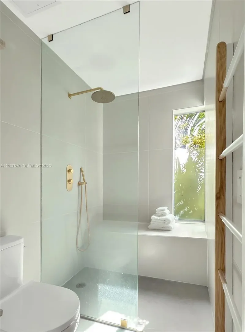 734 Michigan Ave 7, Miami Beach, Florida, United States. - Photo 16