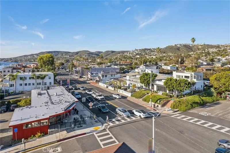 240 Moss 2, Laguna Beach, California, United States. - Photo 55