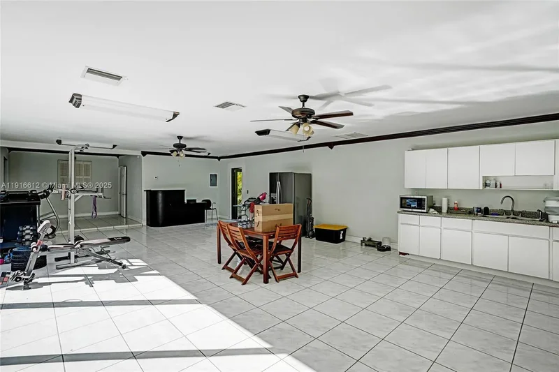 14135 N Miami Ave, Miami, Florida, United States. - Photo 29