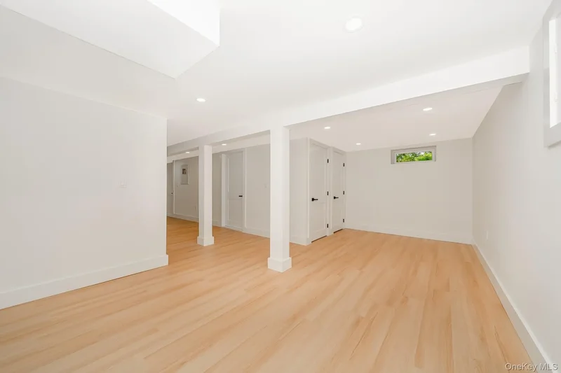 5 Huron Avenue, Massapequa, NY 11758, Massapequa, New York, United States. - Photo 30