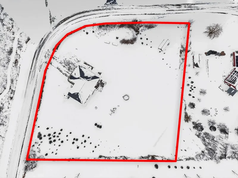 2226 Laddie Trail, De Pere, WI 54115-8472, De Pere, Wisconsin, United States. - Photo 53