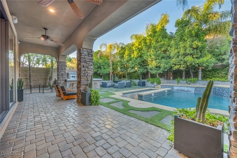 8032 Springbuck Court, Las Vegas, Nevada, United States. - Photo 20