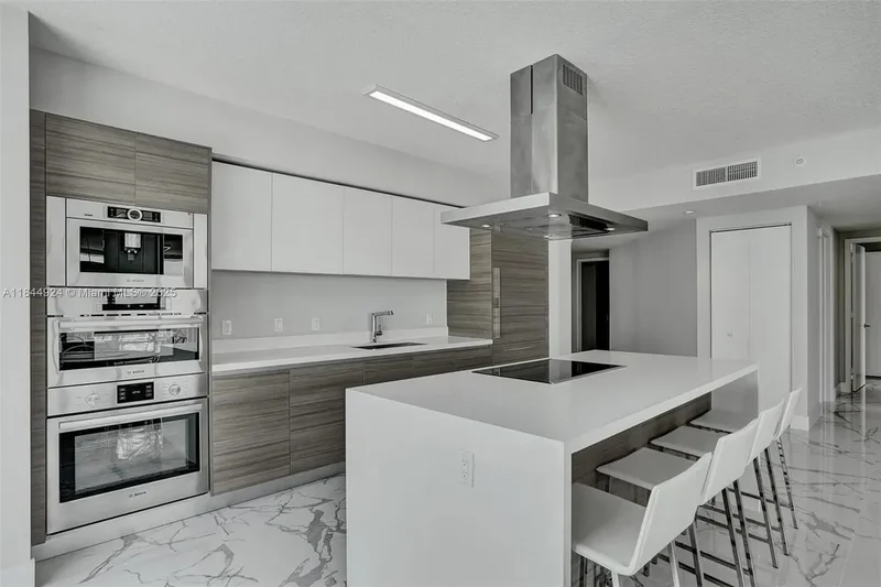 330 Sunny Isles Blvd 5-2207, Golden Beach, Florida, United States. - Photo 3