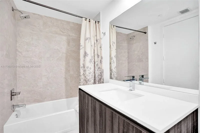 488 NE 18th St 208, Miami, Florida, United States. - Photo 71