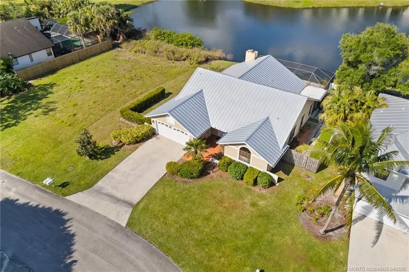 2210 NW 20th Avenue, Stuart, Florida, United States. - Photo 14