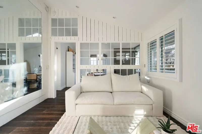 2329 Ocean Avenue, Los Angeles, California, United States. - Photo 29