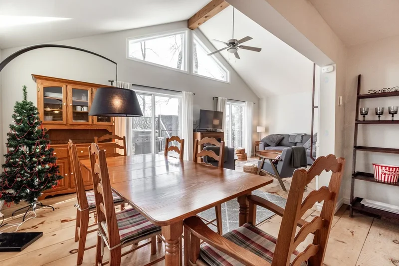 80 84 Ch. de Bondville, Lac-Brome, Quebec, Canada. - Photo 30