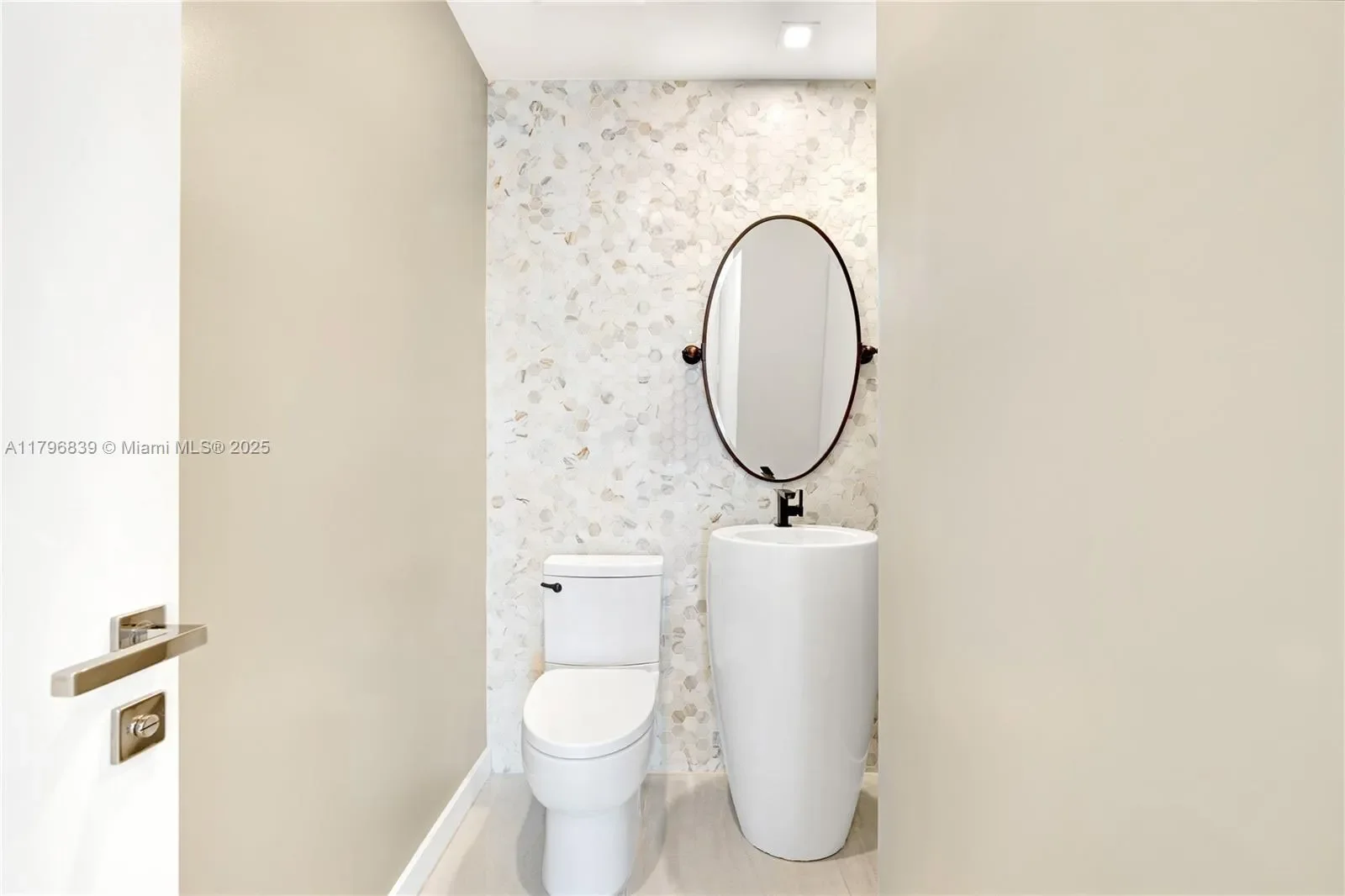 Gallery photo 9