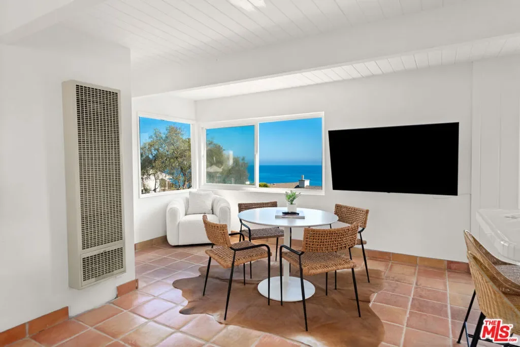 31562 Broad Beach Road, Malibu, California, United States. - Photo 14