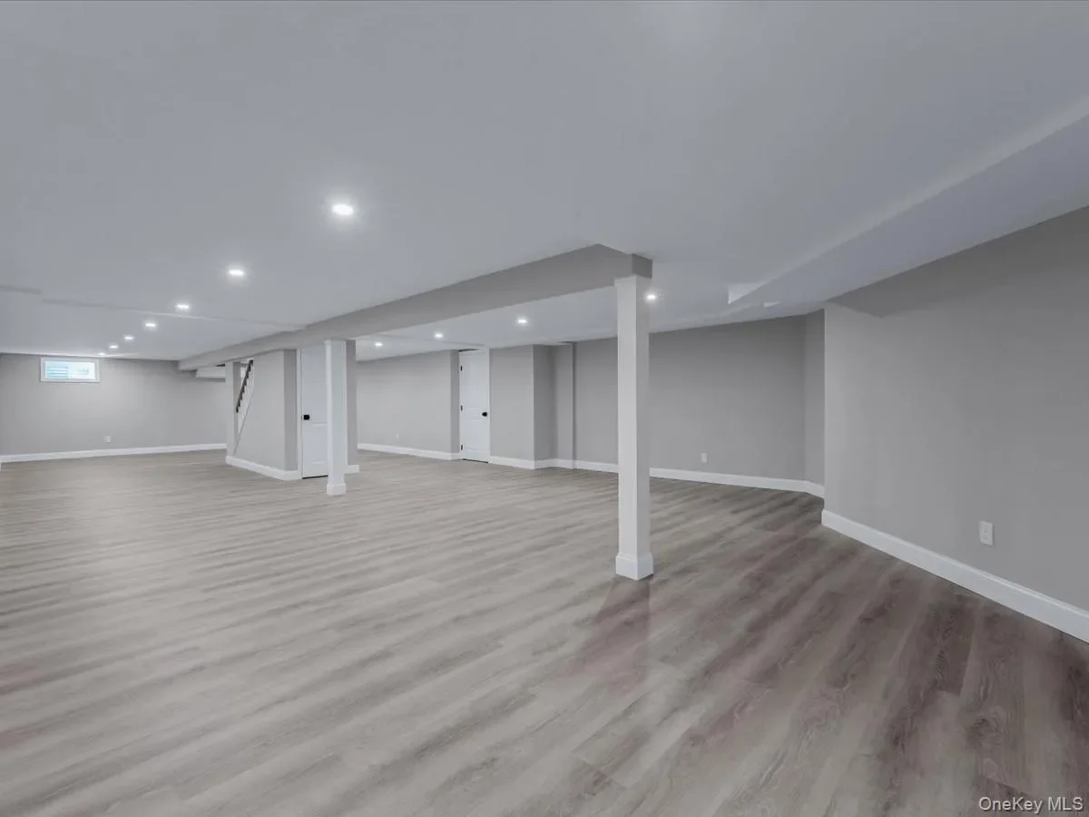 Gallery photo 12