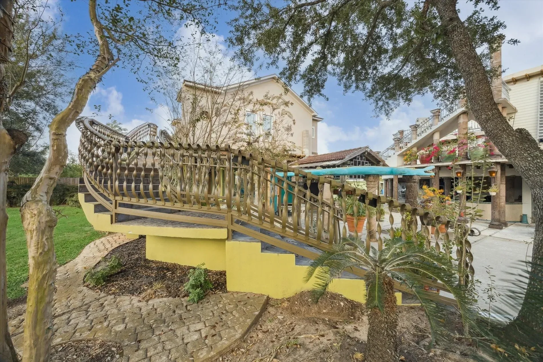 614 Pine Gully Road, Seabrook, Texas, United States. - Photo 11