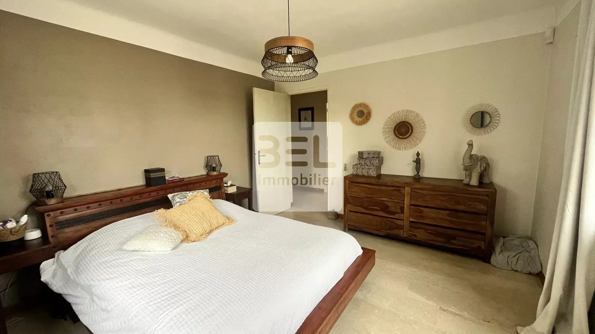 Gallery photo 10