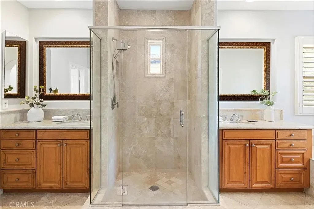 54 VALLEY TERRACE, Irvine, California, United States. - Photo 47