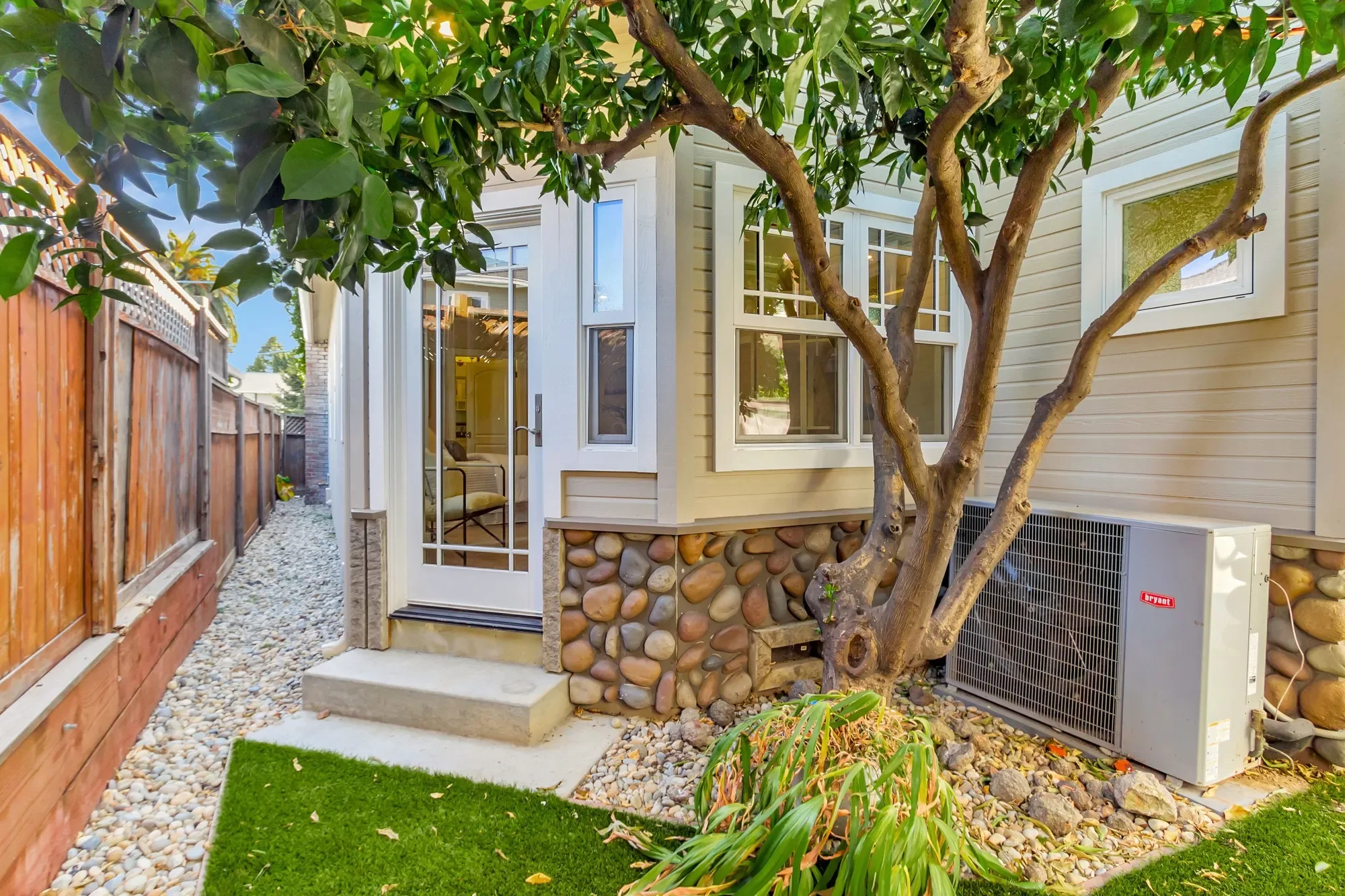 439 Leland Avenue , San Jose, CA 95128, San Jose, California, United States. - Photo 42