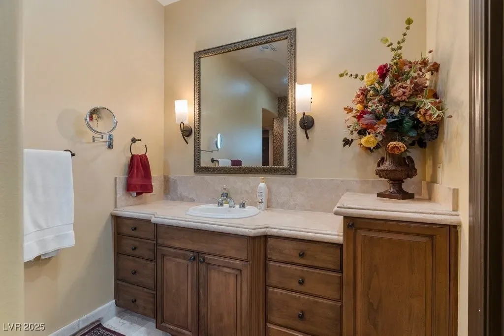 9717 Winter Palace Drive, Las Vegas, Nevada, United States. - Photo 40
