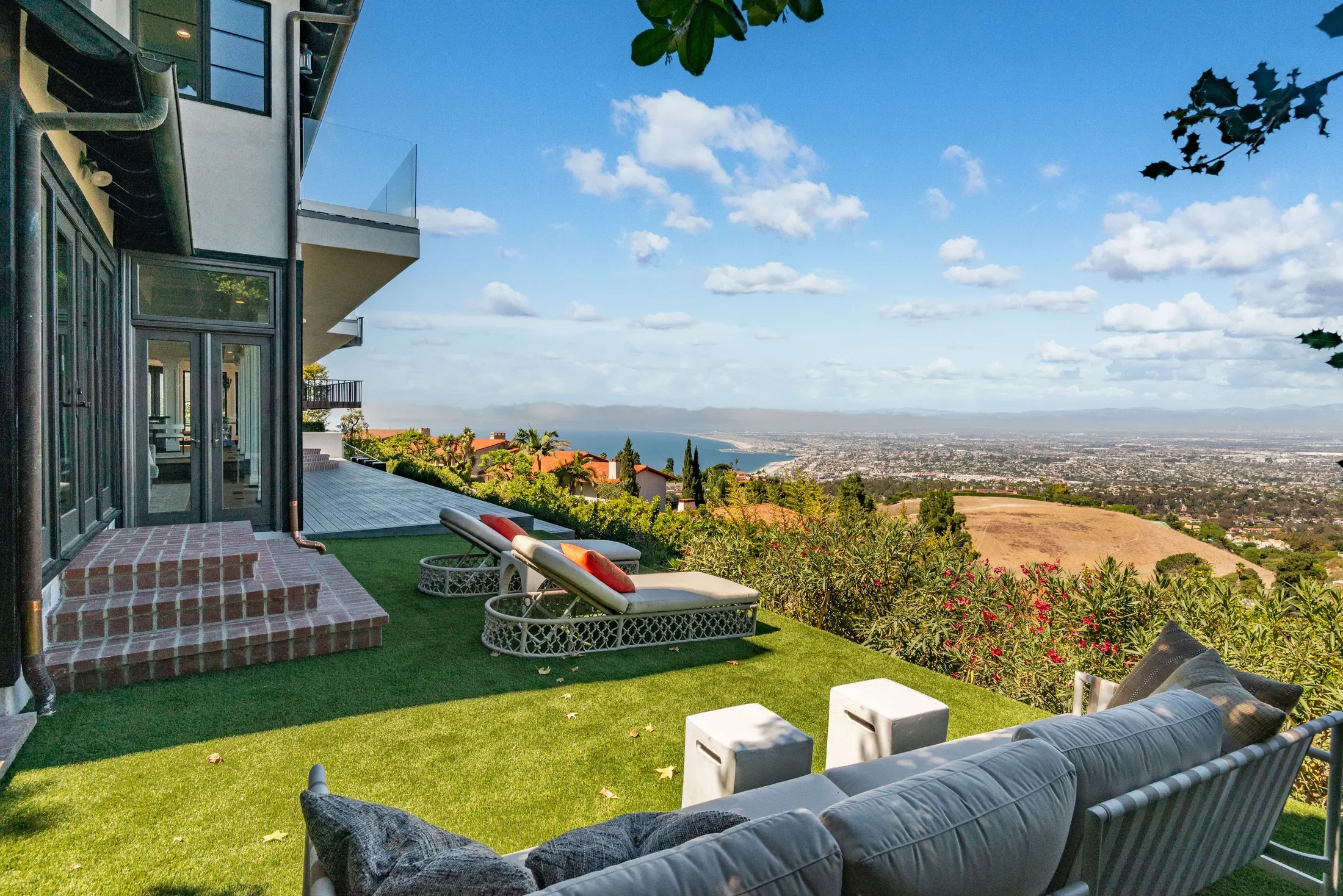 6039 Vía Sonoma , Rancho Palos Verdes, CA 90275, Rolling Hills, California, United States. - Photo 8