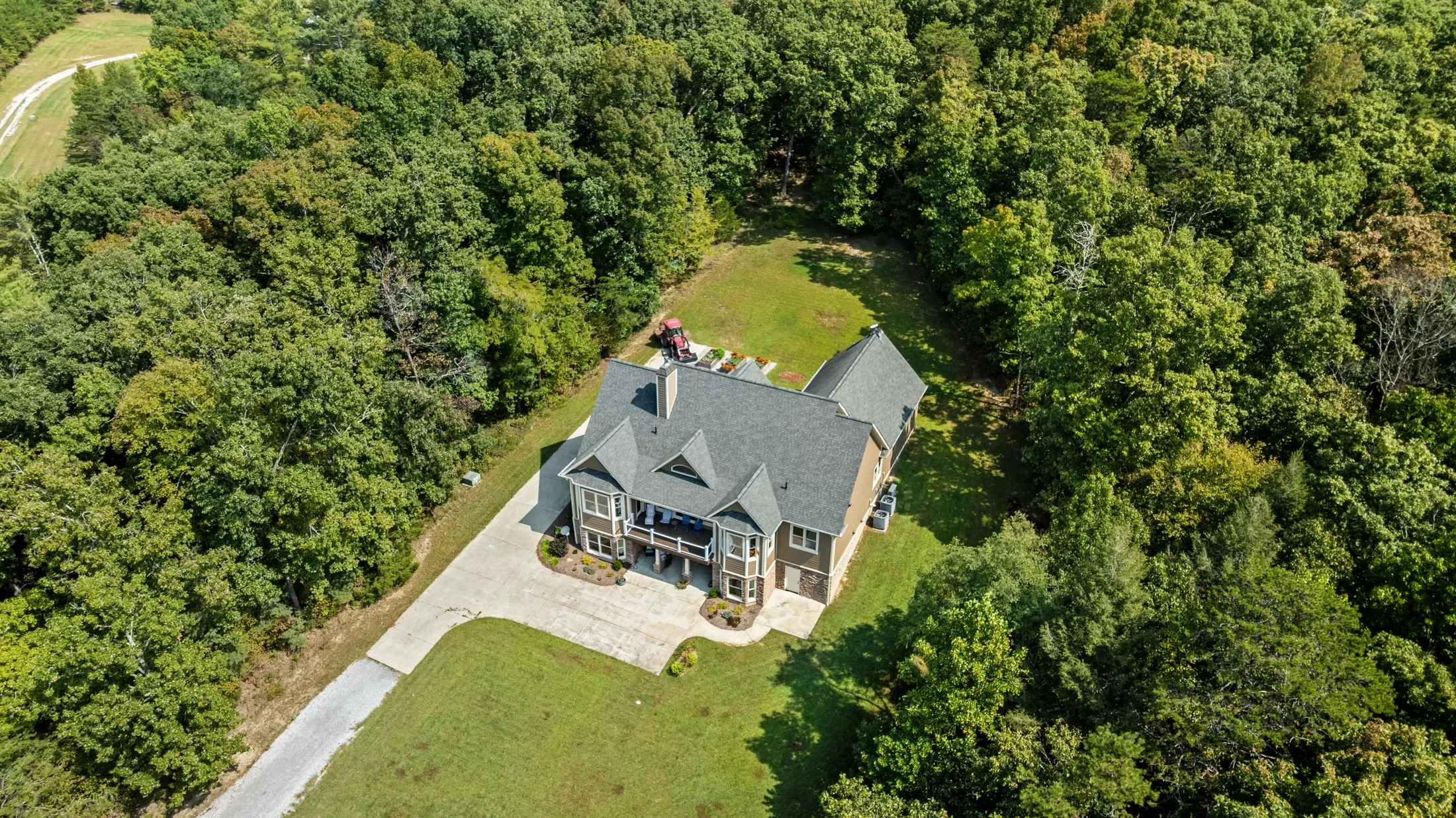 570 Bill Jones Rd , Afton, TN 37616, Afton, Tennessee, United States. - Photo 38