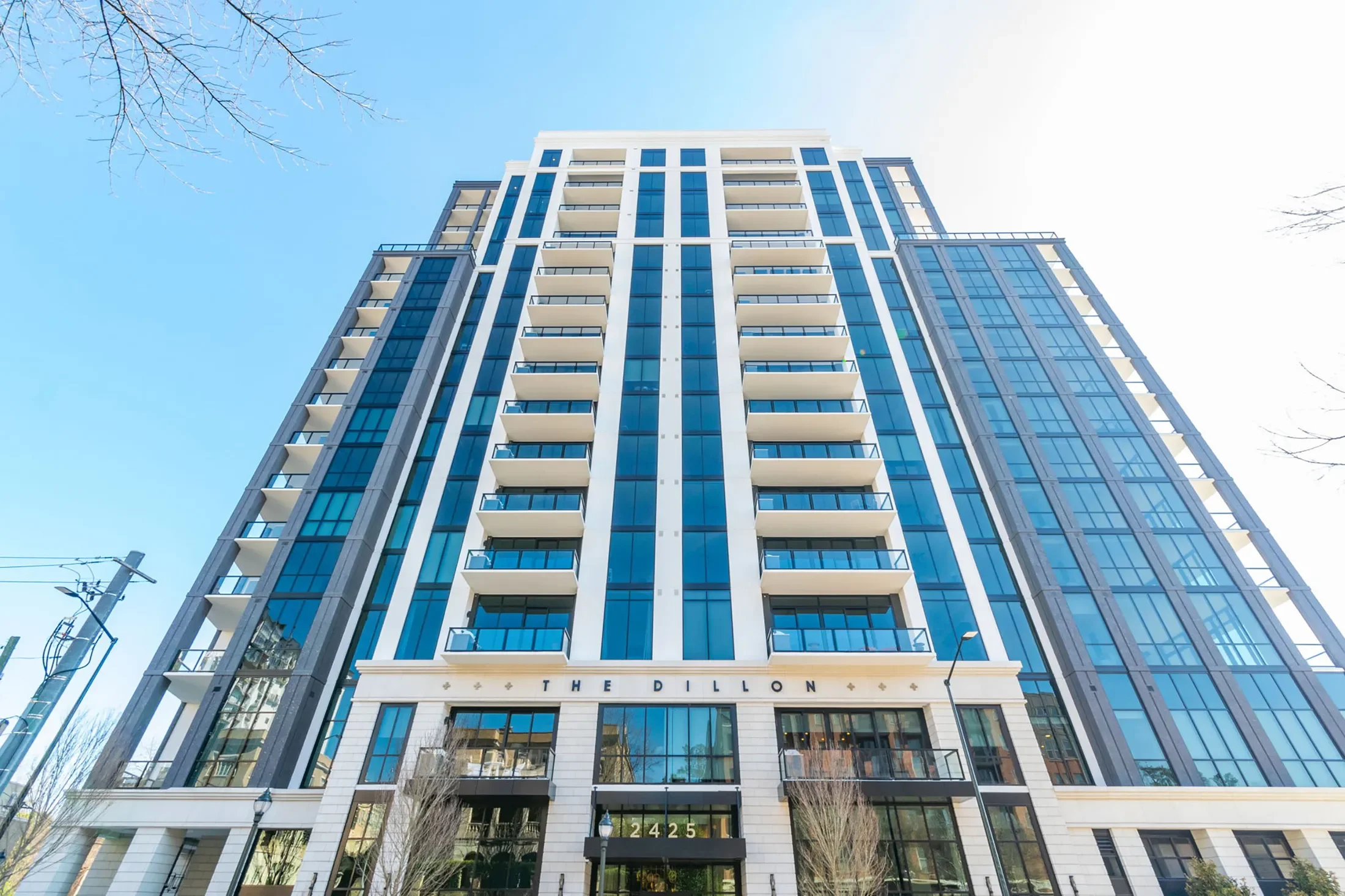Exterior photo 9