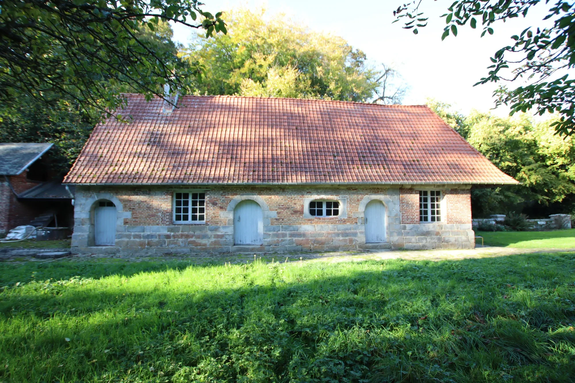 Veules-les-Roses, Normandy, France. - Photo 7