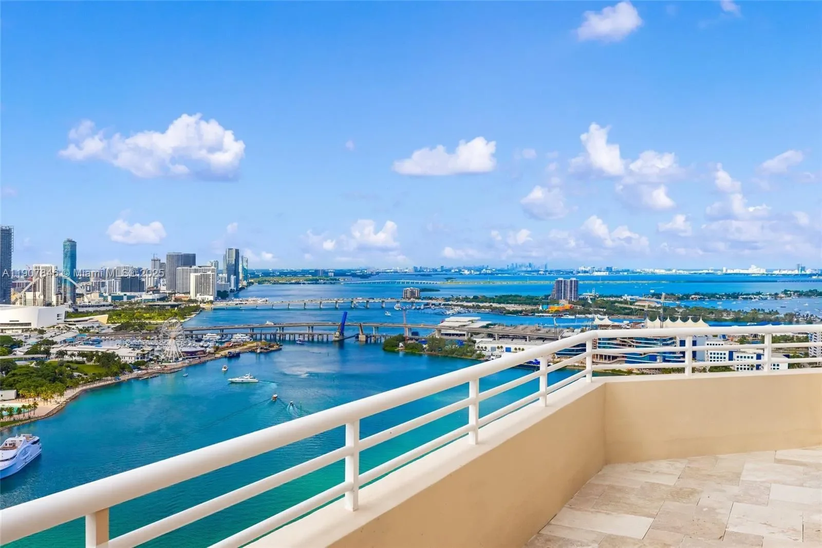808 Brickell Key Dr 3901, Miami, Florida, United States. - Photo 36