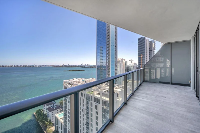 460 NE 28th St, Miami, Florida, United States. - Photo 25